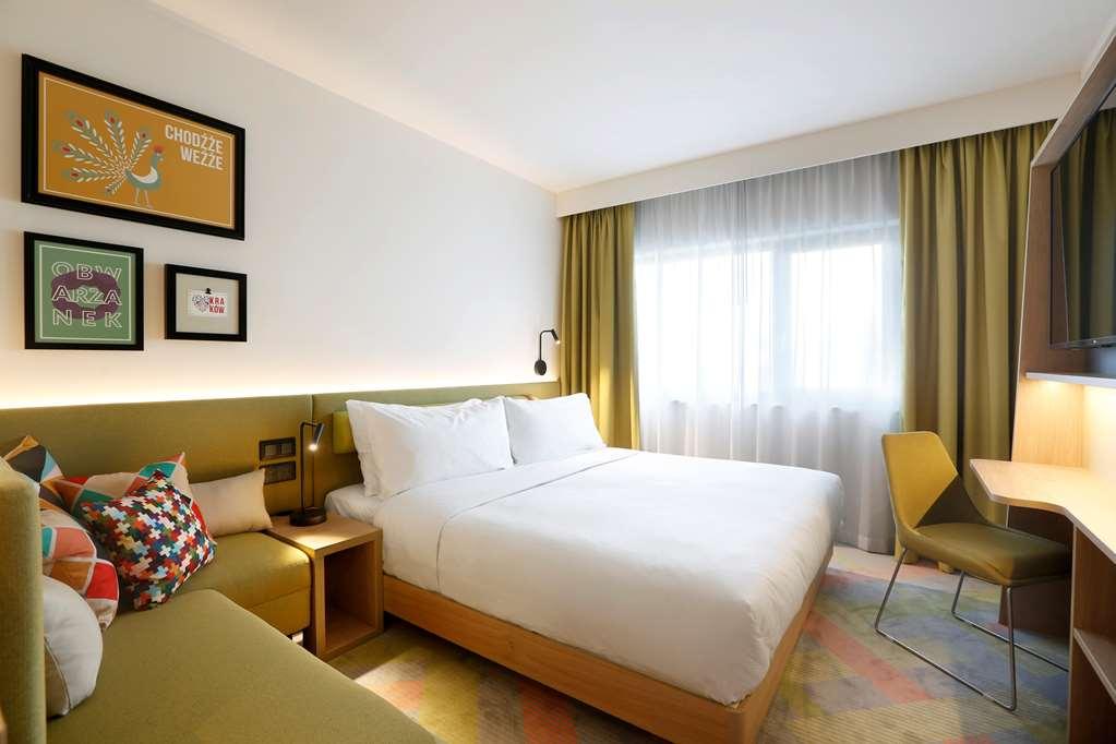 Hampton By Hilton Krakow Airport Hotel Balice Phòng bức ảnh