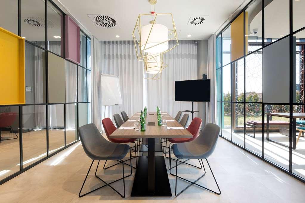 Hampton By Hilton Krakow Airport Hotel Balice Tiện nghi bức ảnh