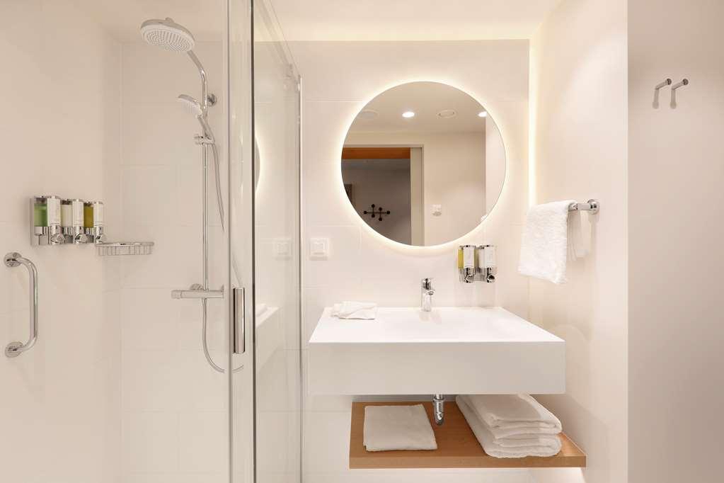 Hampton By Hilton Krakow Airport Hotel Balice Ngoại thất bức ảnh