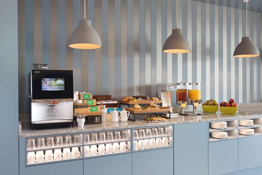 Hampton By Hilton Krakow Airport Hotel Balice Ngoại thất bức ảnh