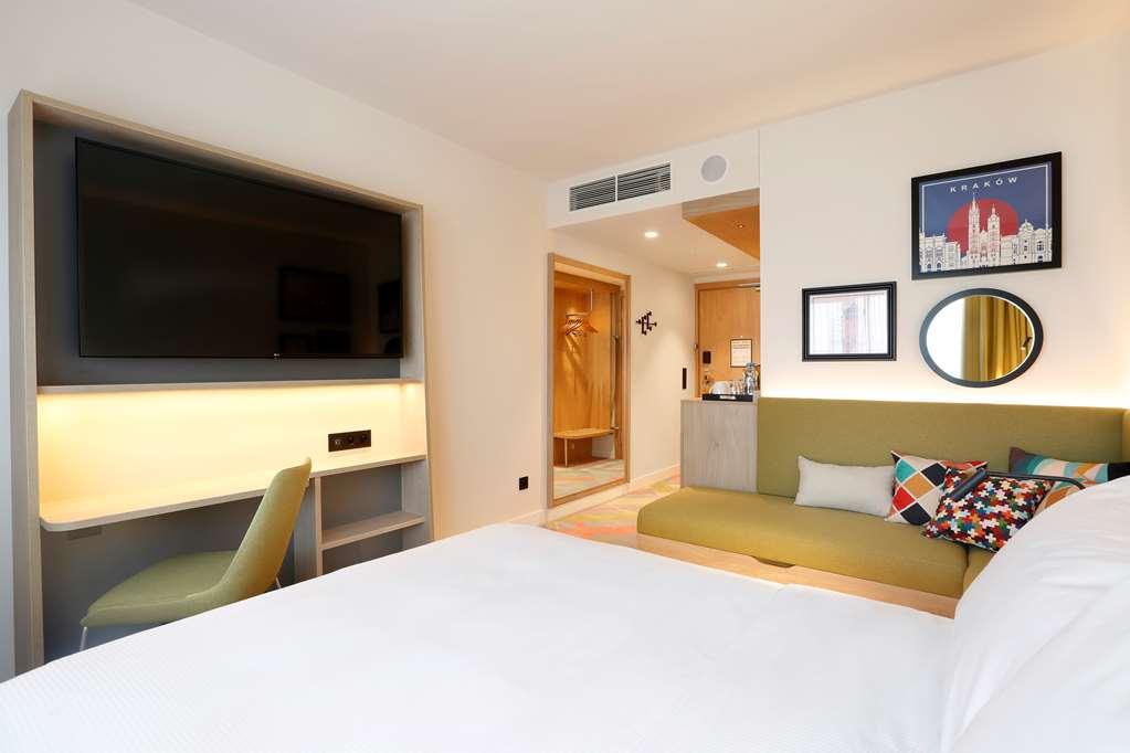 Hampton By Hilton Krakow Airport Hotel Balice Phòng bức ảnh
